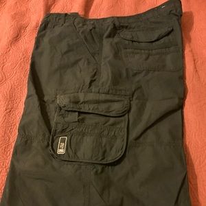 Men cargo shorts